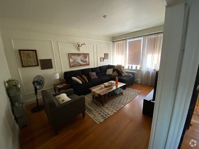 Building Photo - 46 Chiswick Rd Unit 21 Rental