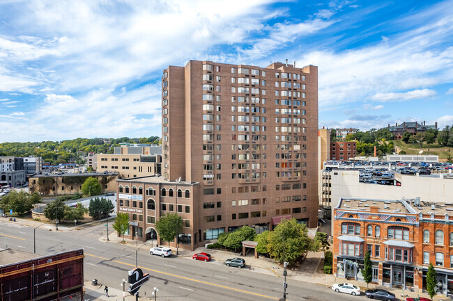 Building Photo - Irvine Park Towers Rental