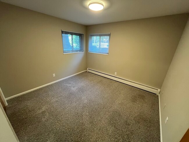 Photo - Oakview Woods Apartments