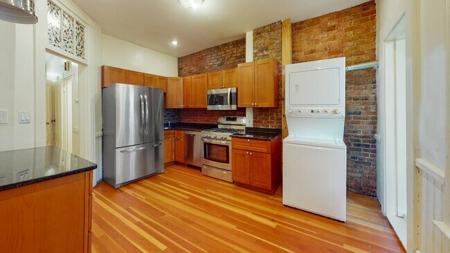 Photo - 7 St Mark St Unit 1