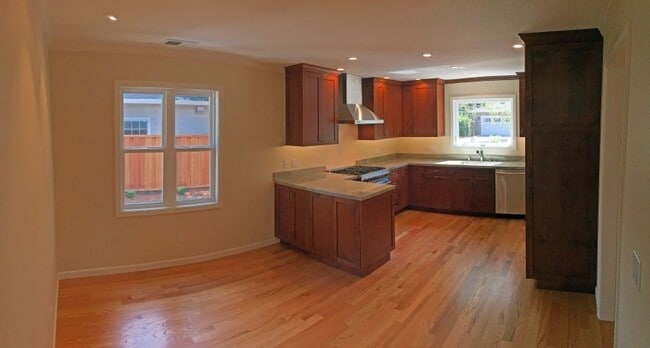 Photo - 280 Los Altos Ave