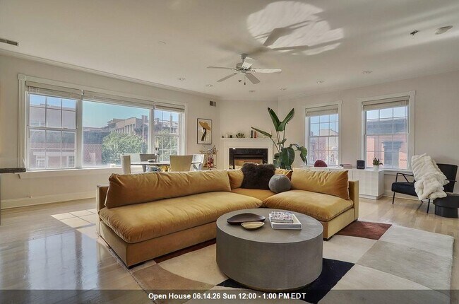Building Photo - 99 Park Ave Unit 4B