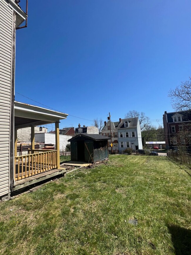 Photo - Newly Renovated 3 Bedroom, 1 Bathroom in Spring Hill- Central Air and Brand New Kitchen!!