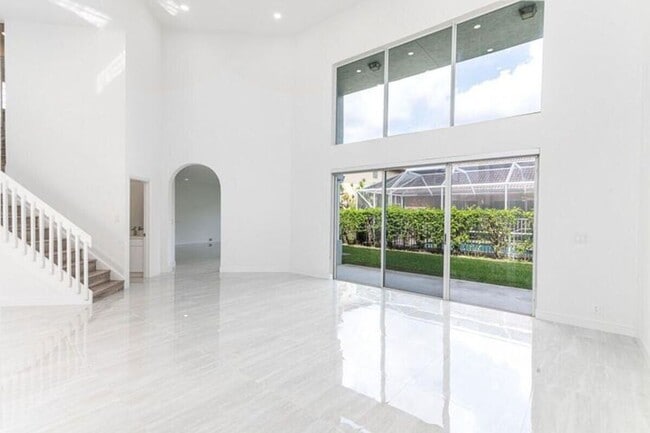 Photo - 10879 Handel Pl