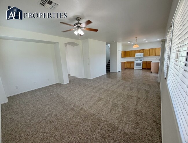 Photo - Large backyard Home in Surprise