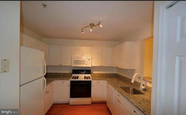 Photo - 44086 Natalie Terrace Unit 301