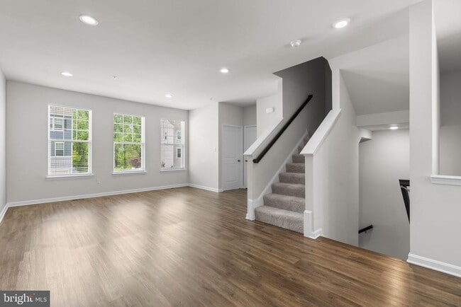 Photo - 7980 Patterson Wy