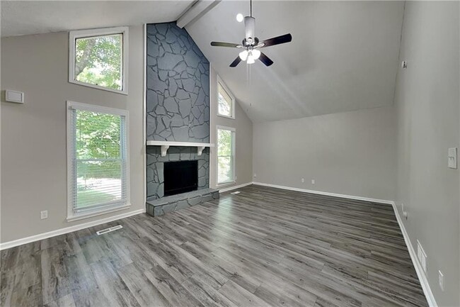 174 Fox Dr