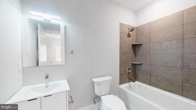 Photo - 650 N 36th St Unit 1