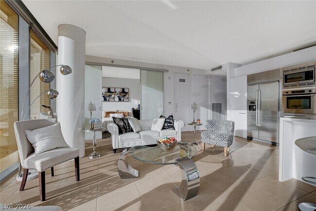 3722 S Las Vegas Blvd Unit 811