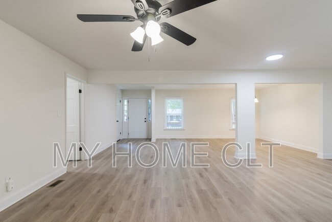 Photo - 1808 Taylor Dr