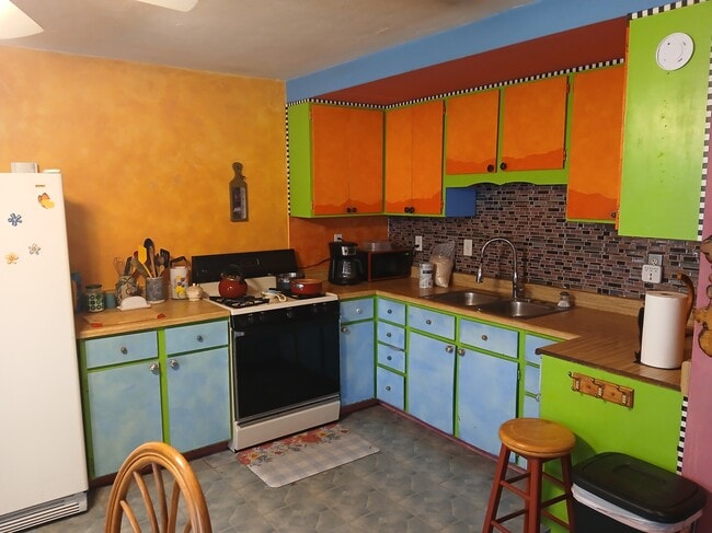 558 Dameron Dr Unit A