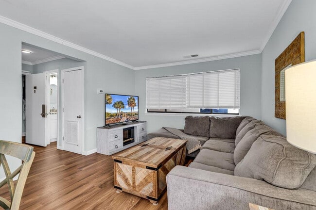 Photo - 202 75th Ave N Unidad ID1383725P