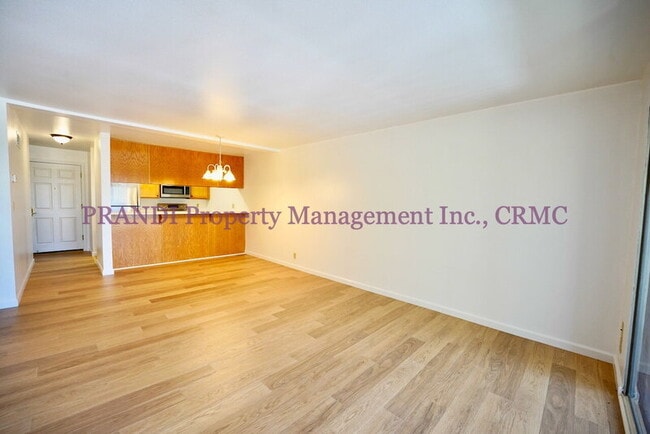 Photo - 1540 Center Rd Unit #387