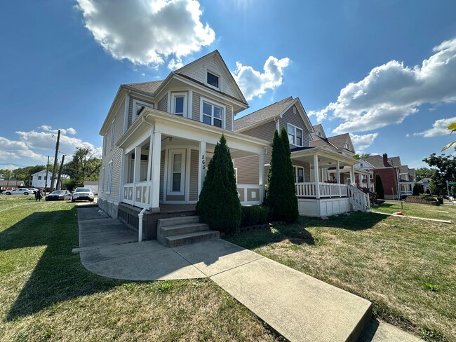 University District Single Family House - University District Single Family House