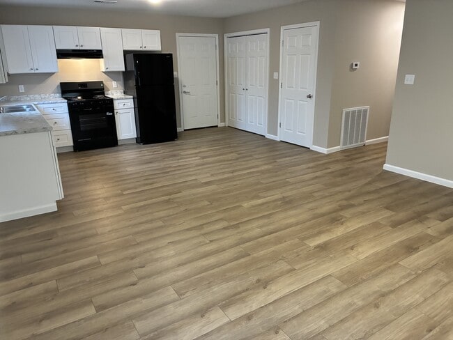 Photo - 101 Jewel Cove