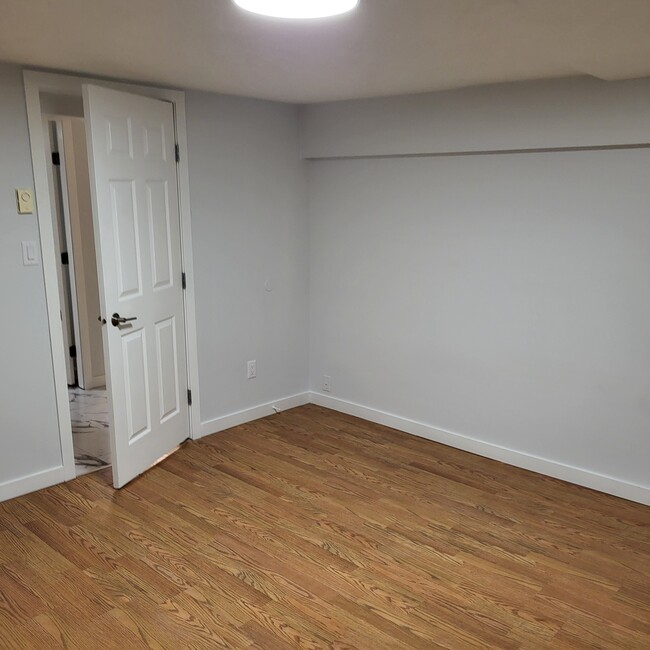 Building Photo - 2945 Quadra St Unit 1