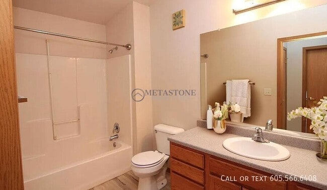 Building Photo - 4107 S Plateau Trail Unit 1