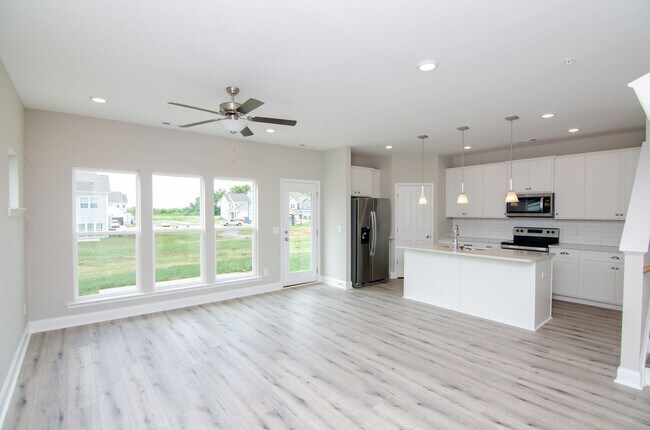 Photo - Stunning in June lake