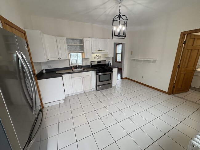 Photo - 573 Shirley St Unit 2