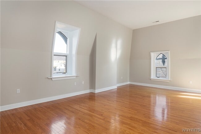 Photo - 414 Franklin St