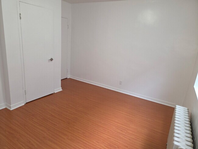 Photo - Hillsdale Manor