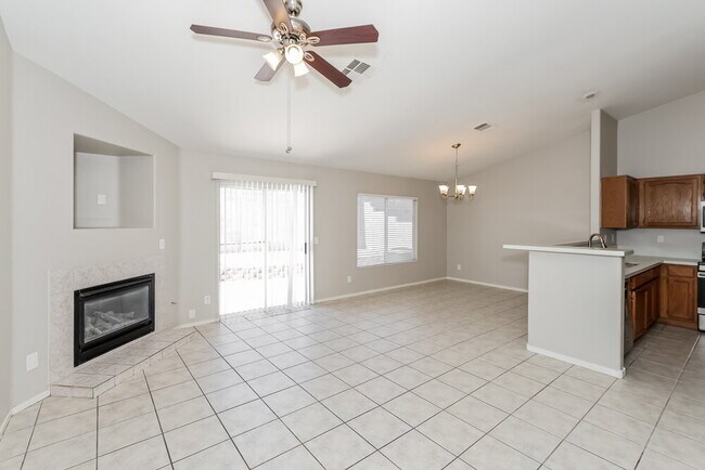 Photo - 4911 Dunvegan Ct