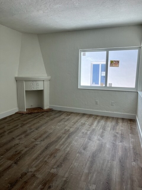 Photo - 911 Michigan Ave