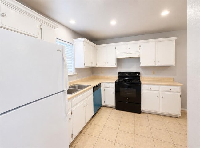 Photo - 8199 NW 23rd St