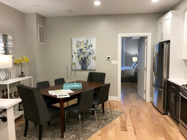 Photo - 614 I St NE Unit #2