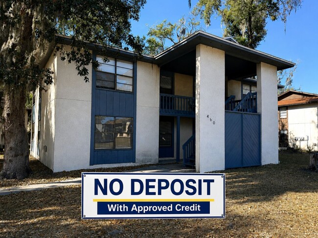 Building Photo - 460 Bentwood Ln Unit C