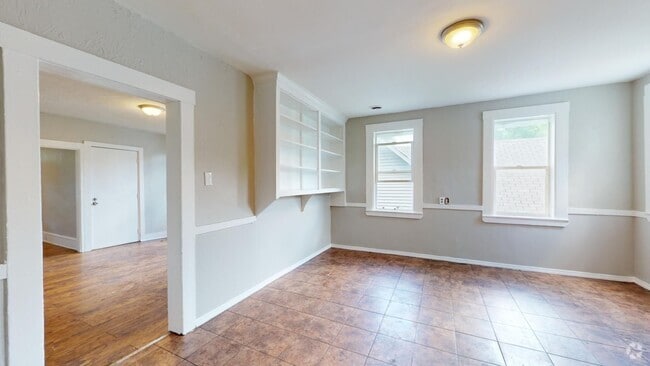 Building Photo - 3347 Seymour Ave Unit Up Front Rental