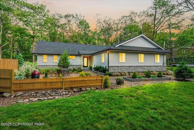 Photo - 4426 Skyline Dr