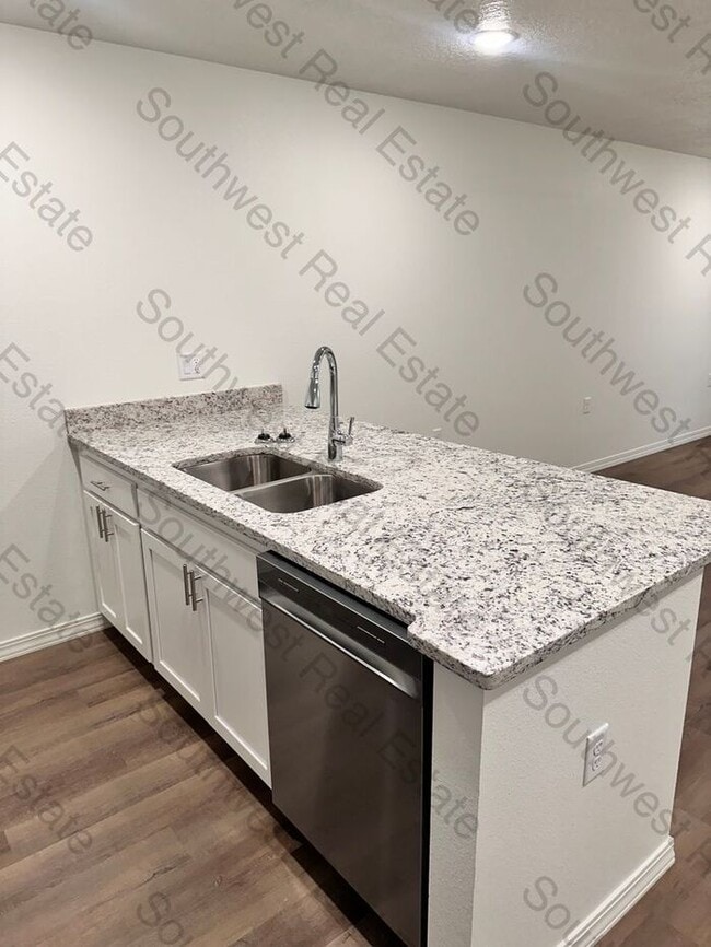 Photo - Brand new apartments