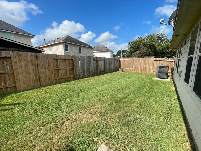 Building Photo - 20823 Dewberry Creek Ln