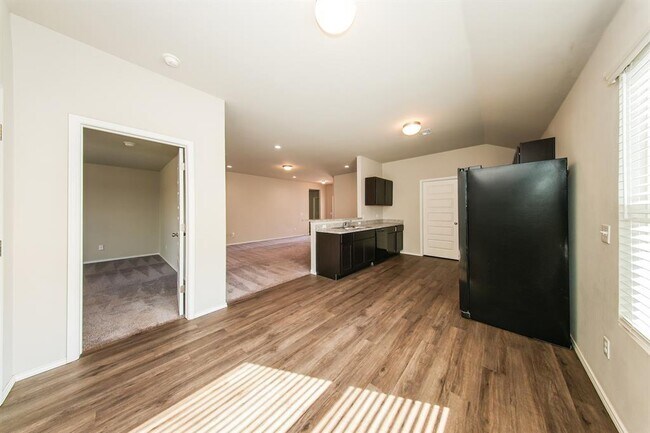 Photo - 2204 Dillards Dr