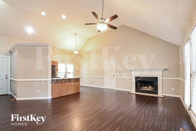 Photo - 905 Jacobean Ct