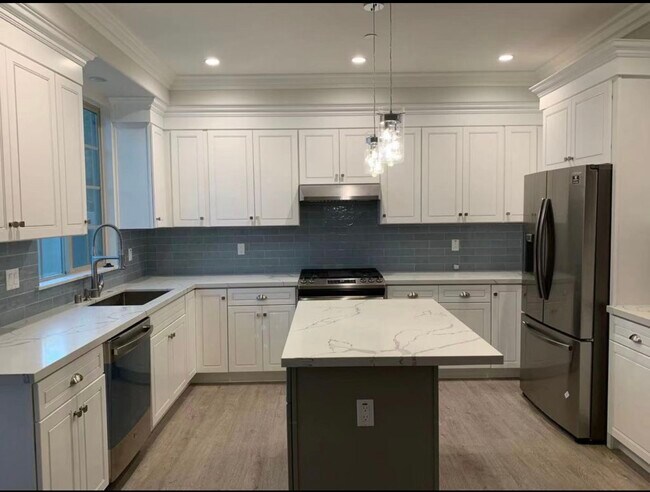 Photo - 5712 Noel Dr Unit 5718