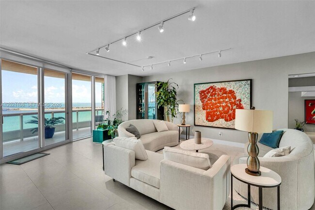 Building Photo - 1643 Brickell Ave Unit 1602