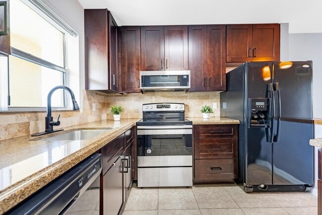 Photo - 9949 Sandalfoot Blvd Unit 546