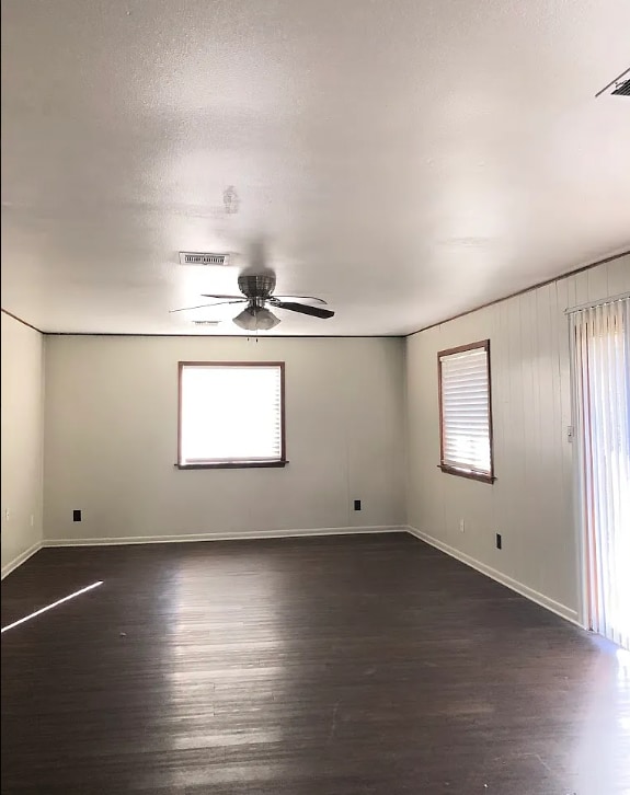 Photo - 1003 Holleman Dr