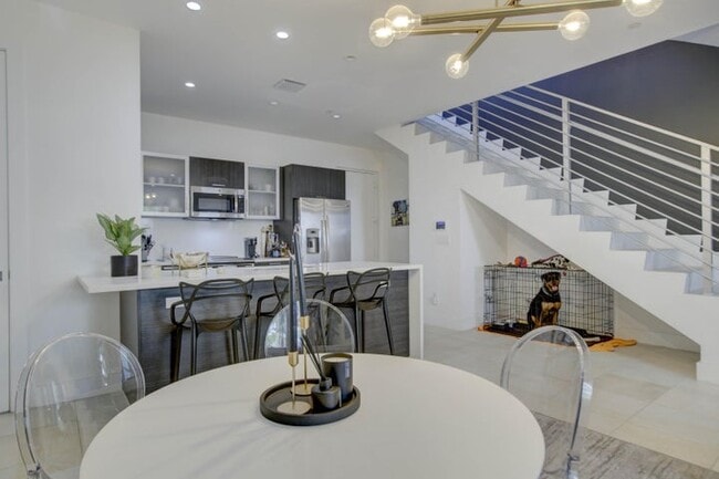 Photo - 1045 NE 18th Ave