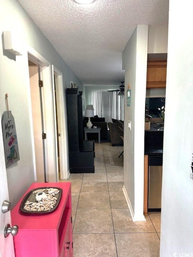 Photo - 201 N Hillside Dr