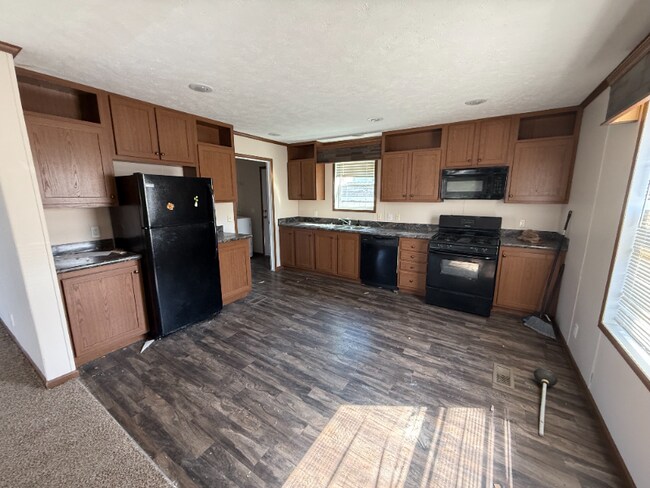 Photo - 363 Shummard Branch