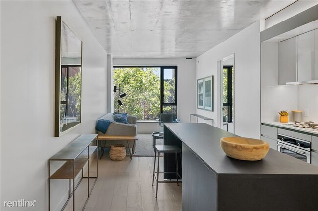 Building Photo - 960 Market St Unit 716 Rental