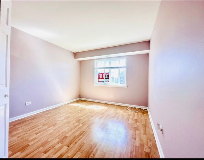 Photo - 1609 N Windsor Dr Unit 203