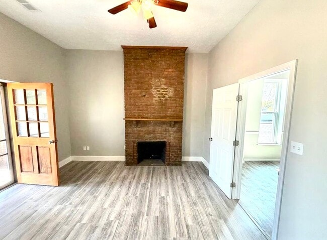 531 E Chestnut St Unit 531-2