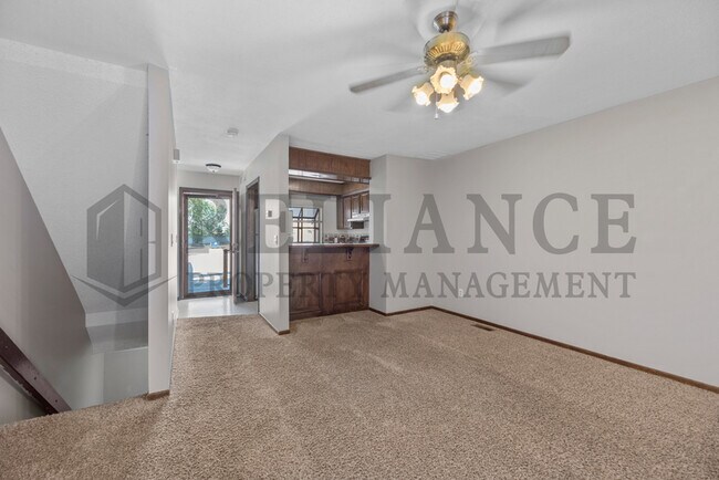 Photo - 2405 S Capri St