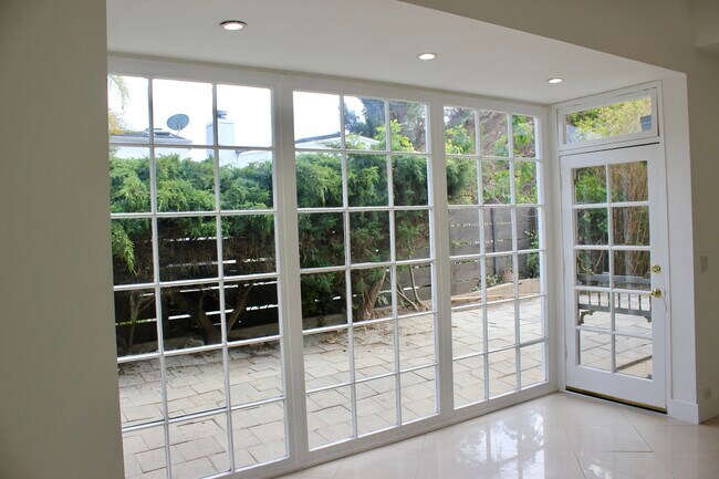 Photo - 1265 Bienveneda Ave