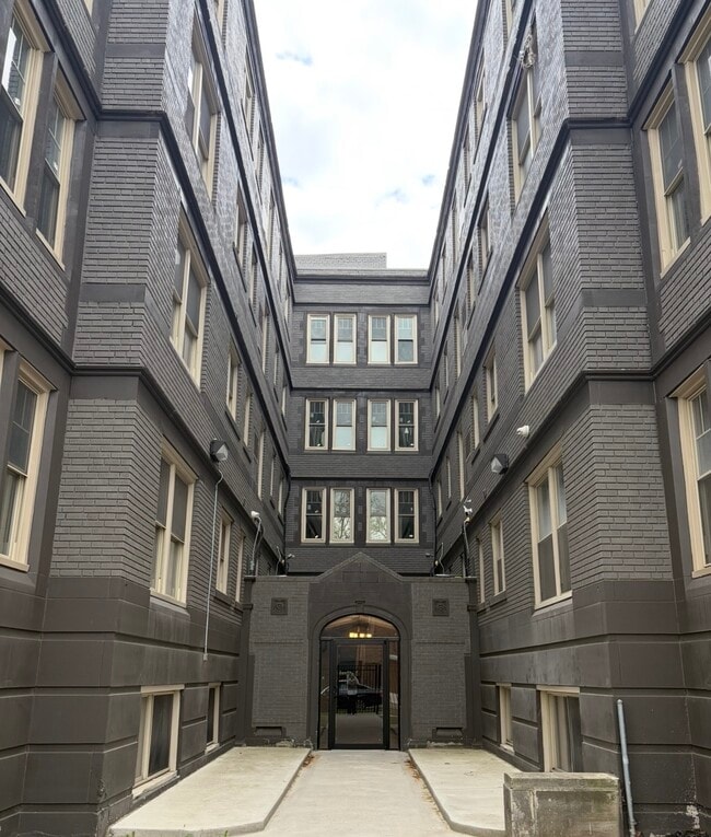 Photo - The Atrium Apartments
